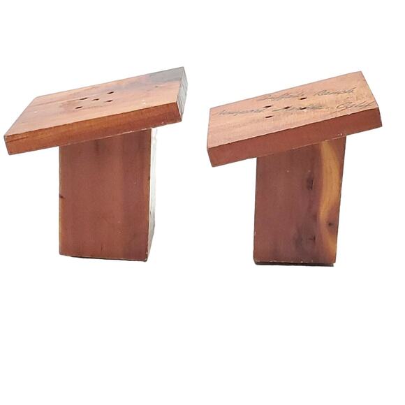 Vintage Collectible Wood Ma and Pa Outhouse Salt and Pepper Shakers Florence SC - Picture 3 of 7